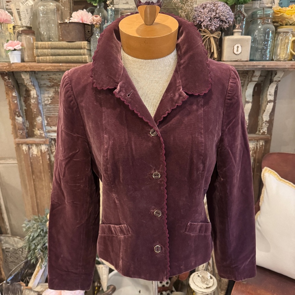 VINTAGE HARRODS BLAZER | TAILORED | VELVET | SCALLOP DETAIL | PETER PAN COLLAR